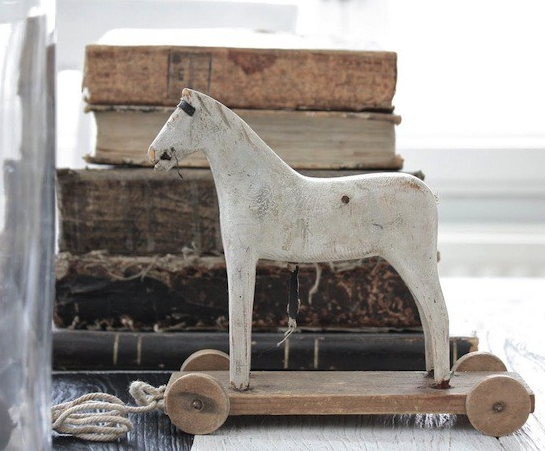 vintage-toy-horse-wooden3.png